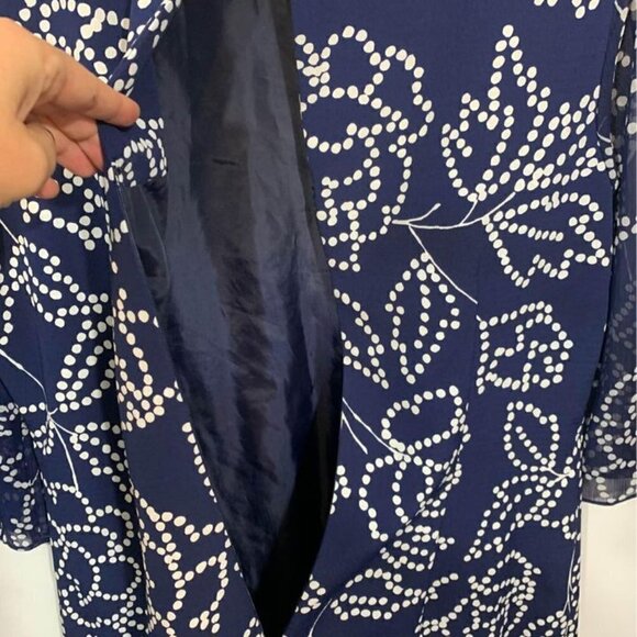 Karl LAGERFELD woman’s navy/white dress with sheer sleeves. Lined. Size 8. Cutou - Picture 9 of 12